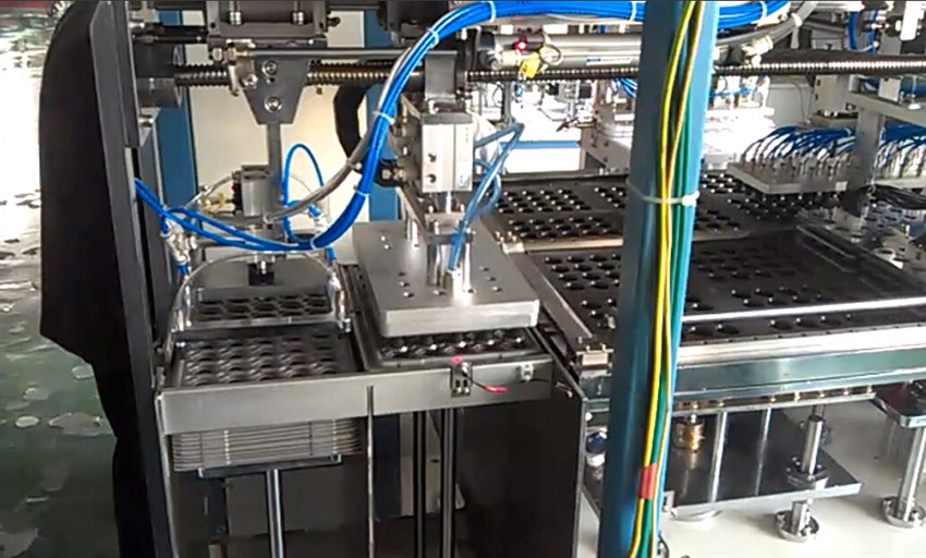 In June 2014, the automatic pre discharge automatic detection integrated machine was officially put into use